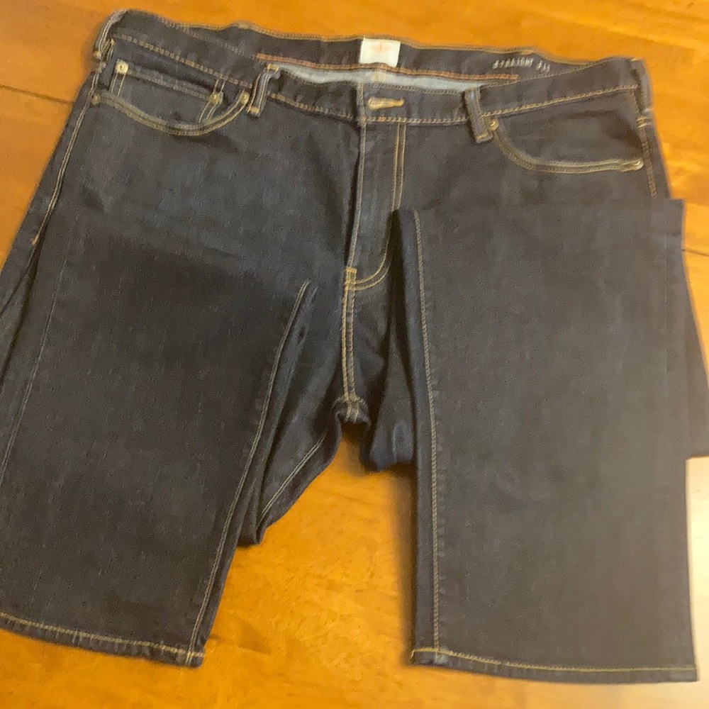 Jeans - Picture 1 of 5
